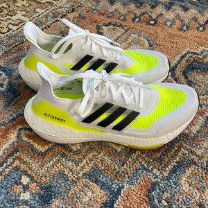 Women’s adidas Ultraboost 21 sneakers